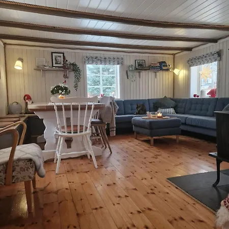 Mausund- Oyperla I Havet! Egen Batplass Ved Hytta! Hébergement de vacances *