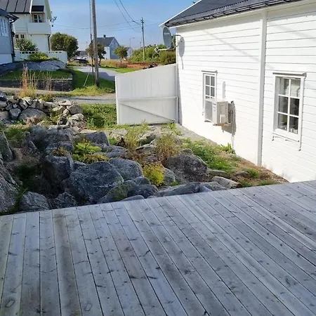 Mausund- Oyperla I Havet! Egen Batplass Ved Hytta! * Froya (Vestland)